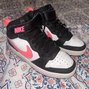 Nike Court Borough Mid 2 Sneaker Kids 4.5